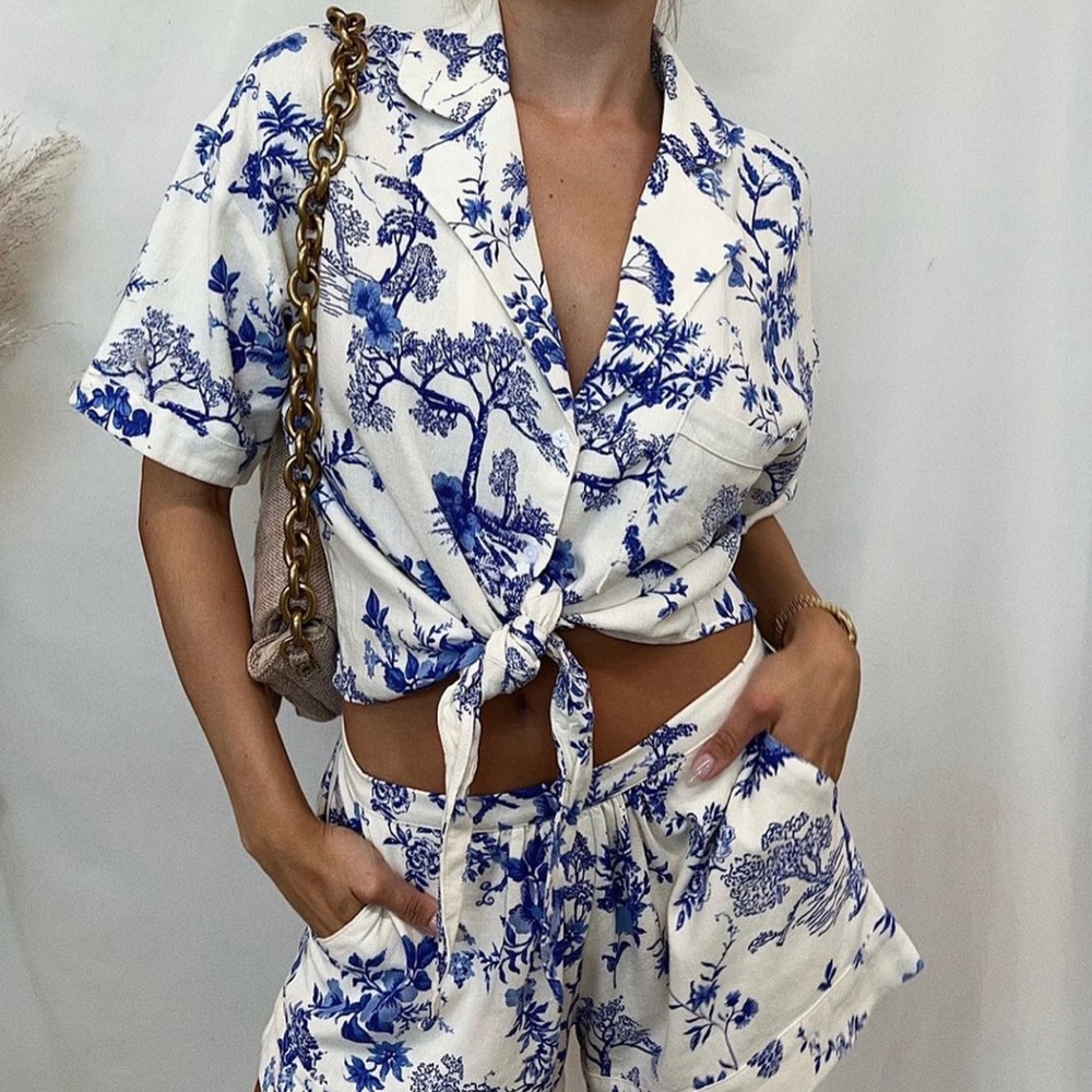 Two piece set